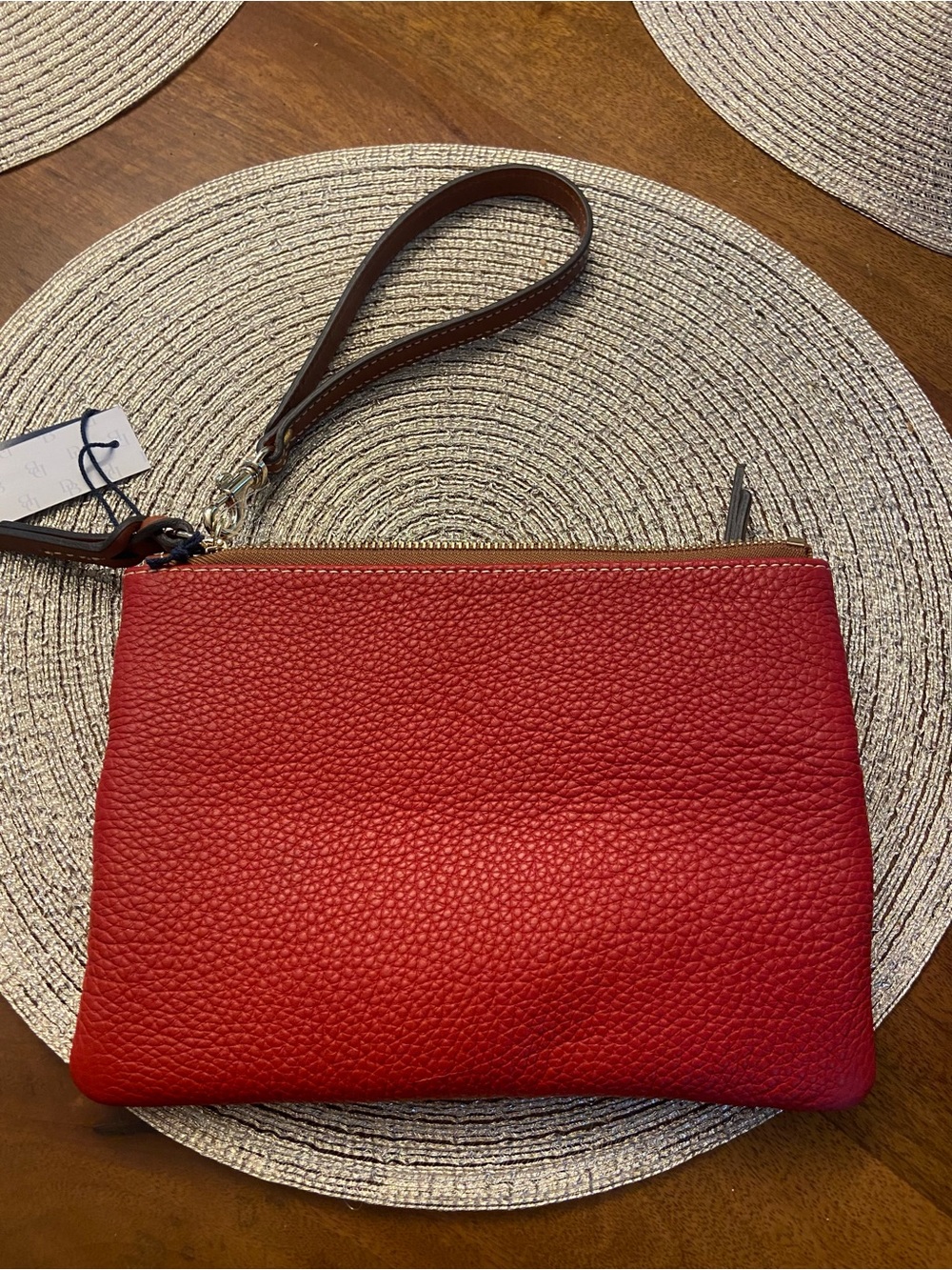 Dooney & Bourke red tri zip leather gift wristlet NWT - Picture 3 of 7